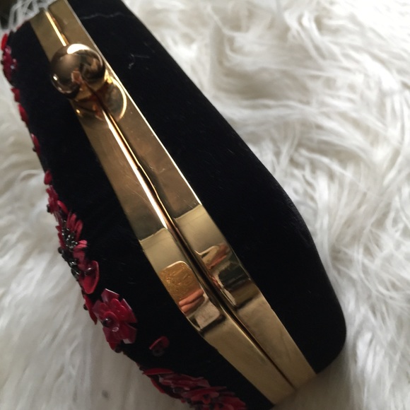 JCREW BEADED VELVET EMBELLISHED CLUTCH NWT - Picture 7 of 9